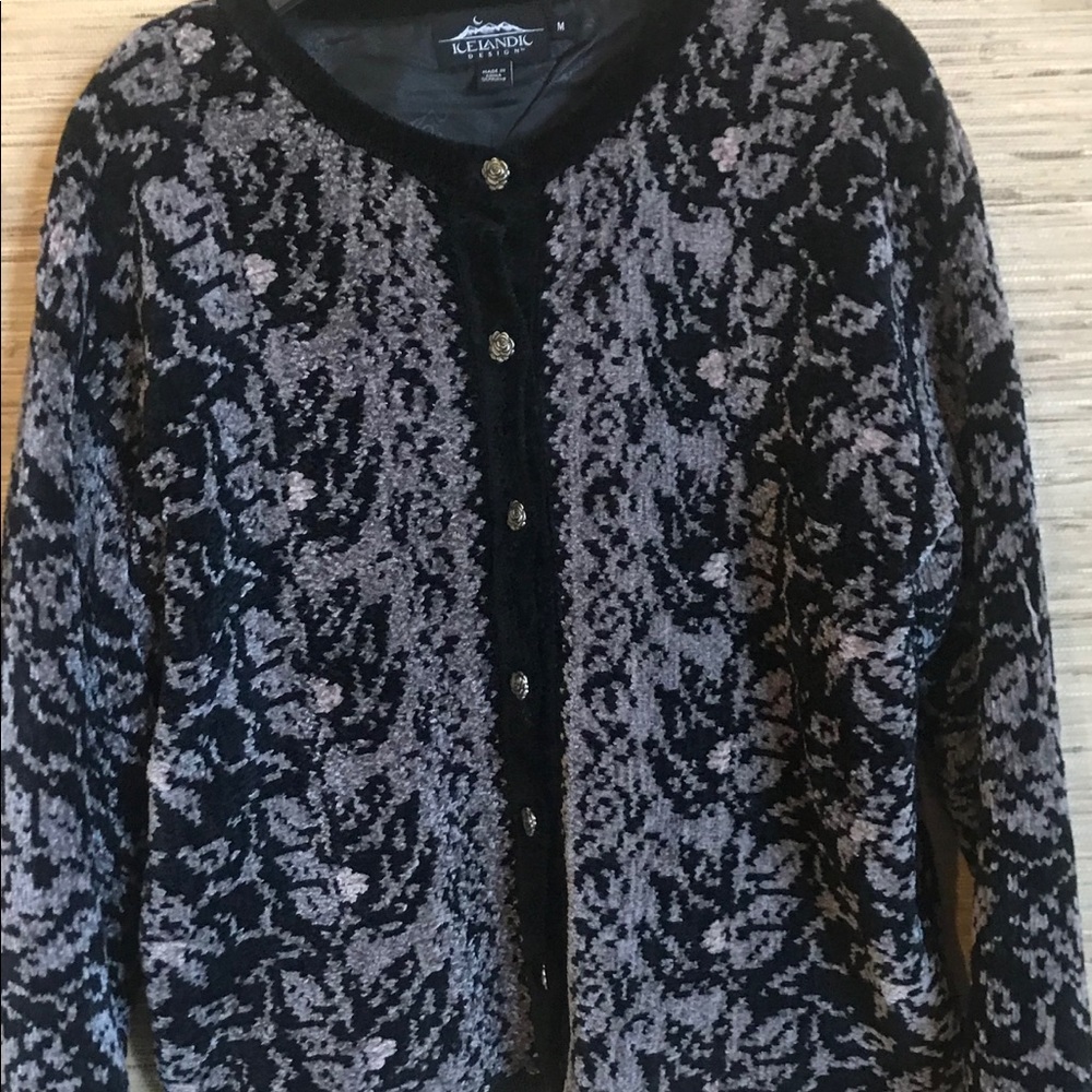 Icelandic sweater with beautiful design.
